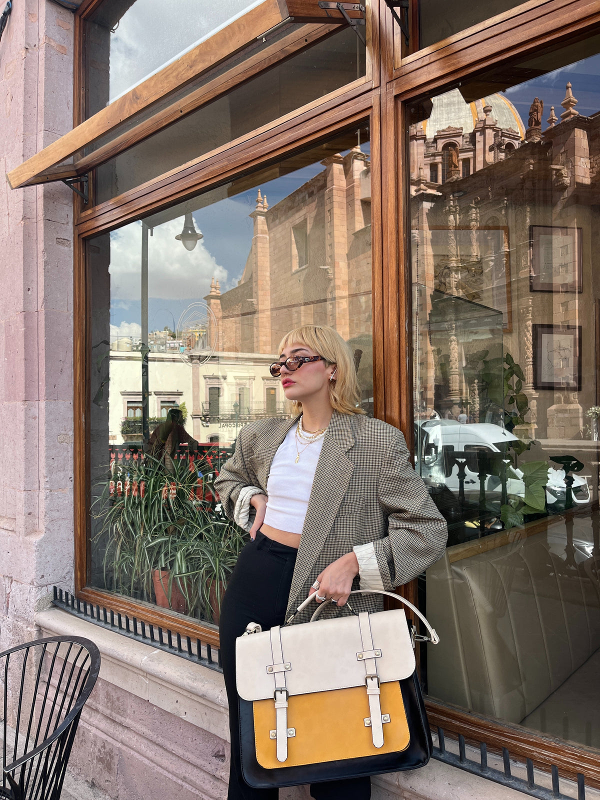 #color_negro