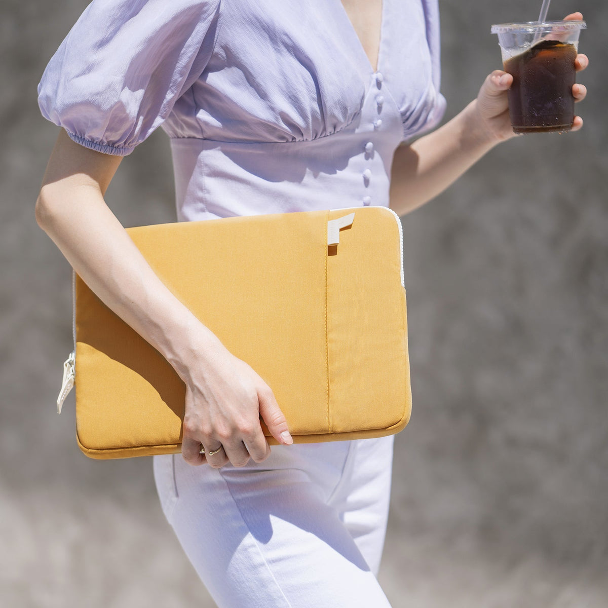 Tomtoc Funda Lady-A23 para MacBook 13'' con Organizador de Accesorios - imagen 6