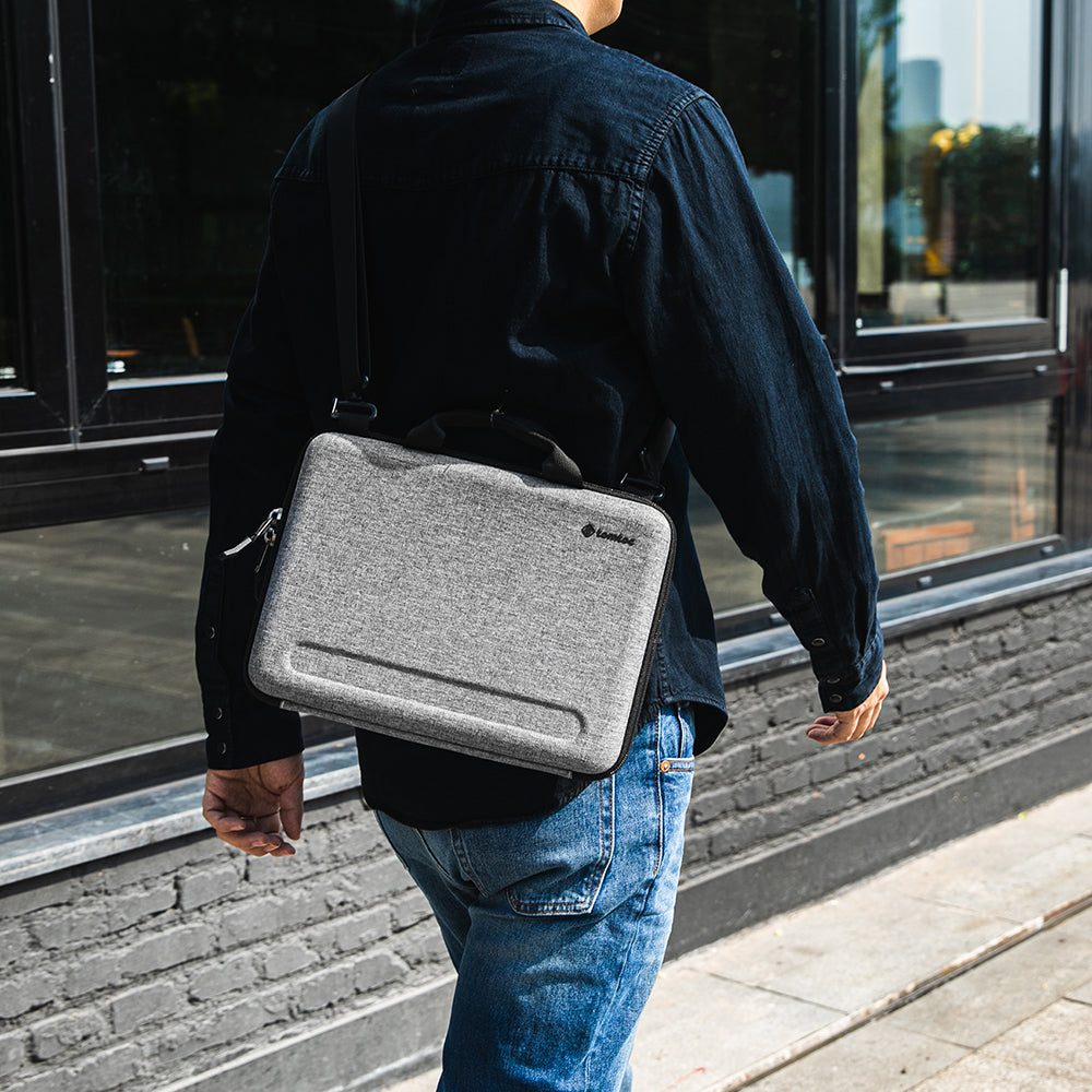 Tomtoc Estuche Rígido Smart-A25 para 13″ MacBook Pro & Air