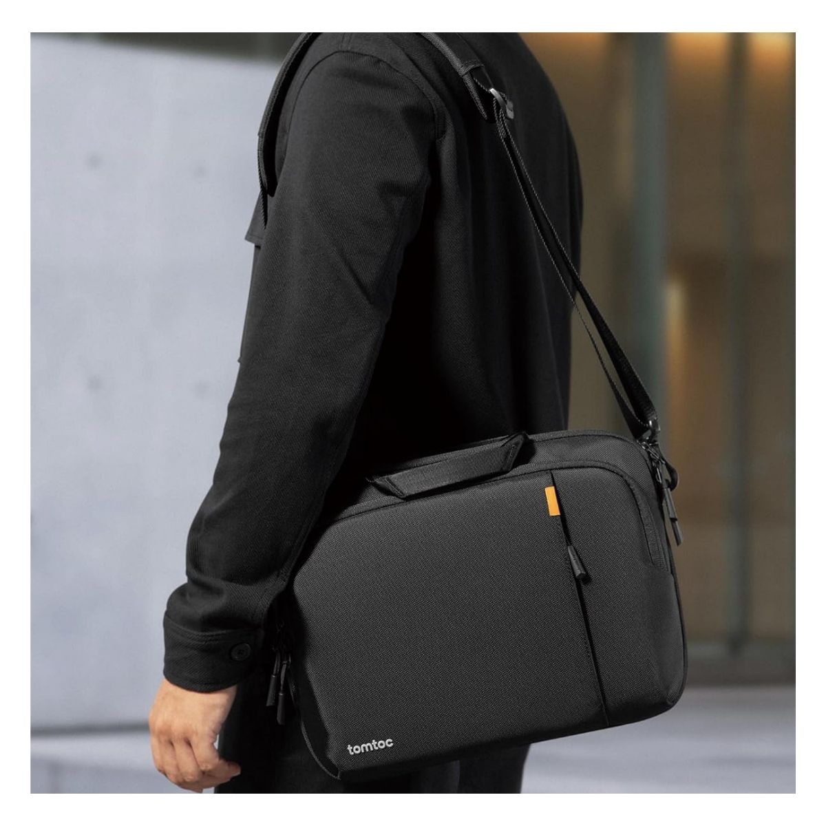 Tomtoc Maletín Delgado con Correa Defender-A30 para MacBook de 14″