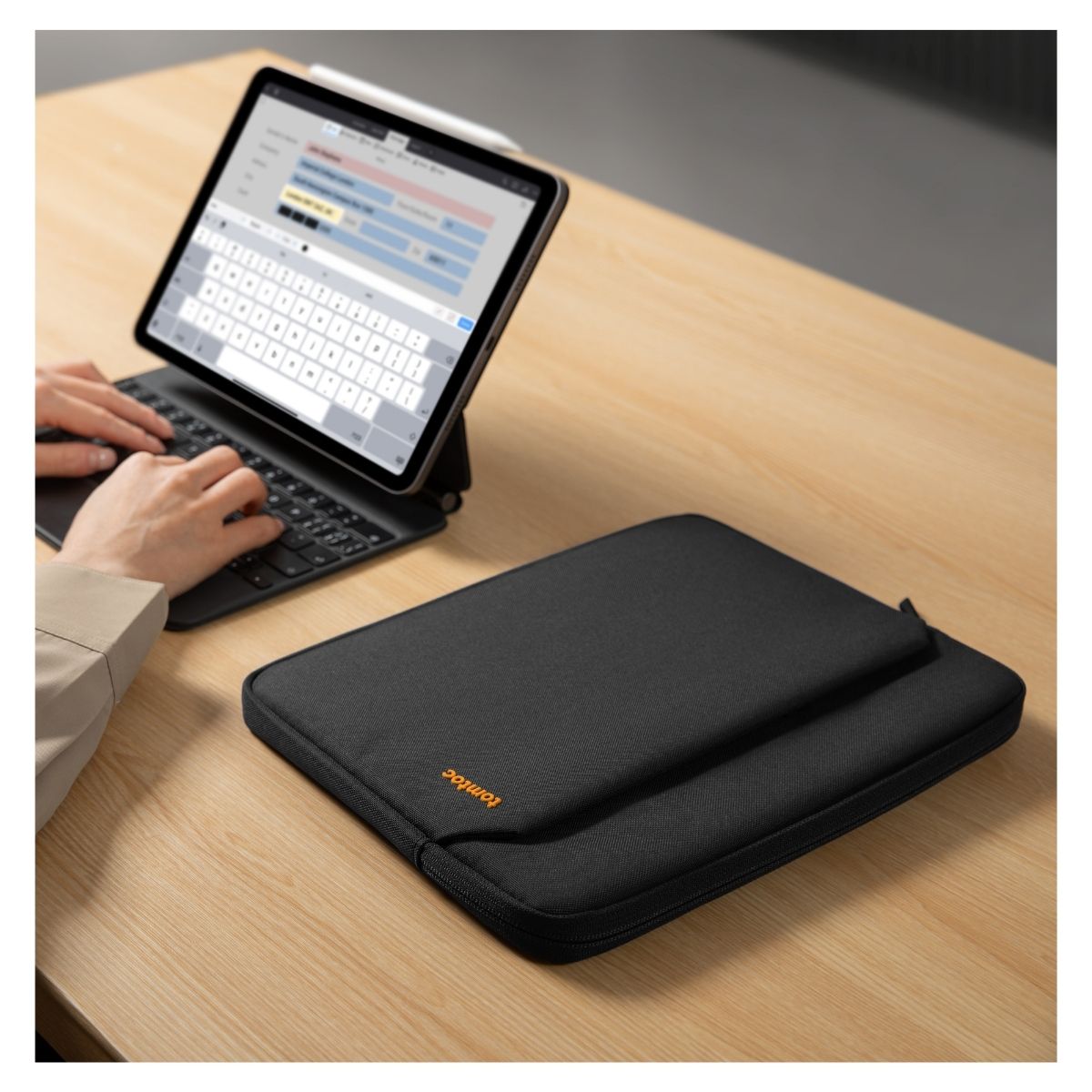 Tomtoc Funda Light-B18 para iPad Air / Pro 13"