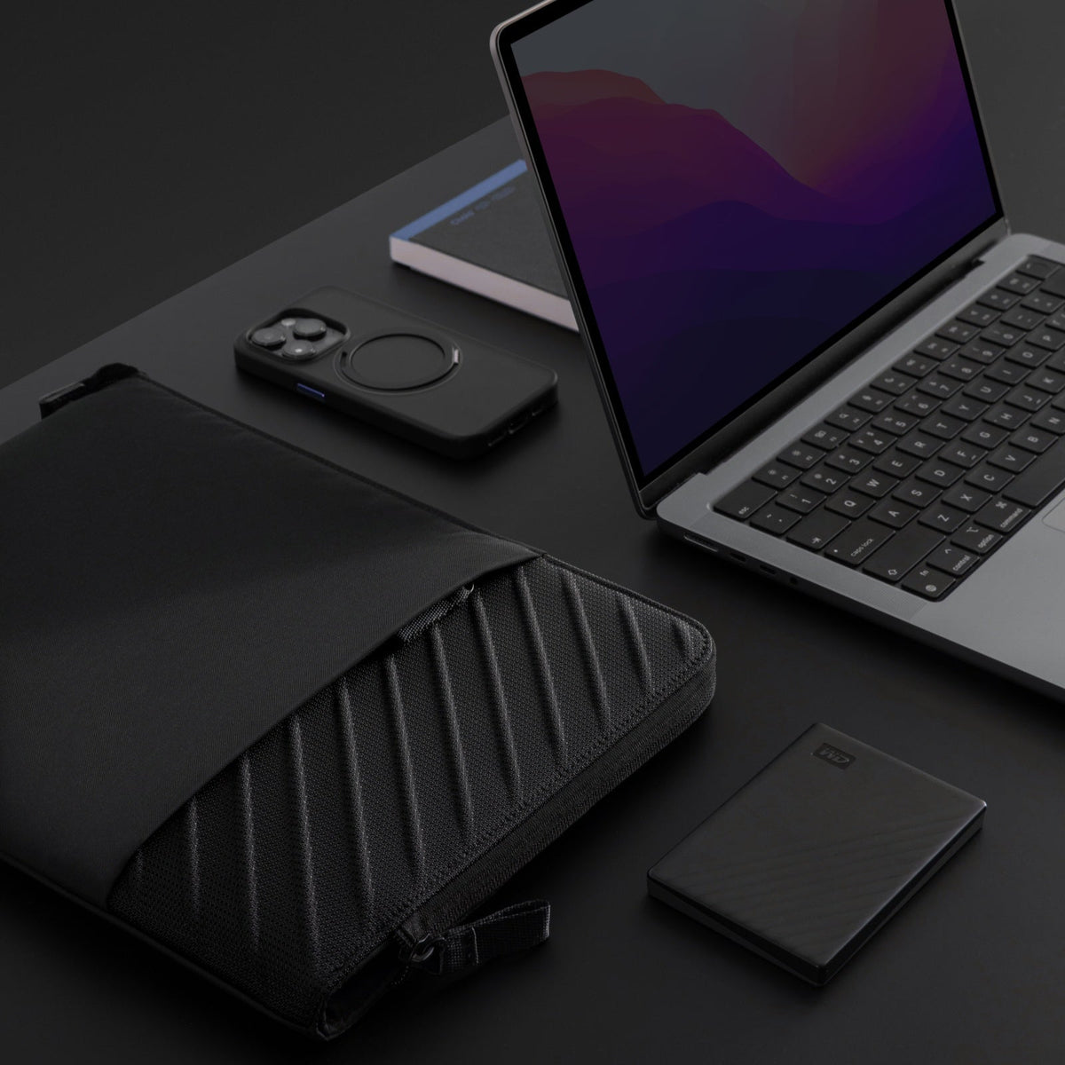 Tomtoc Funda Premium Voyage-A10 para Macbook 14″ Resistente al Agua