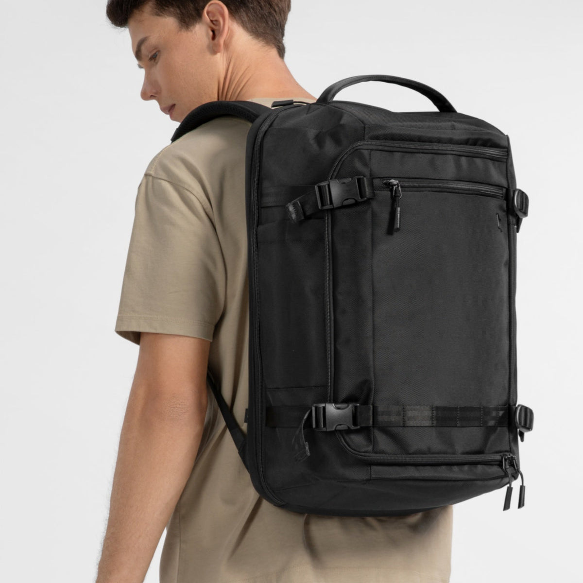 Tomtoc Mochila de Viaje Navigator-T67 38L para Notebook 17,3" - imagen 4