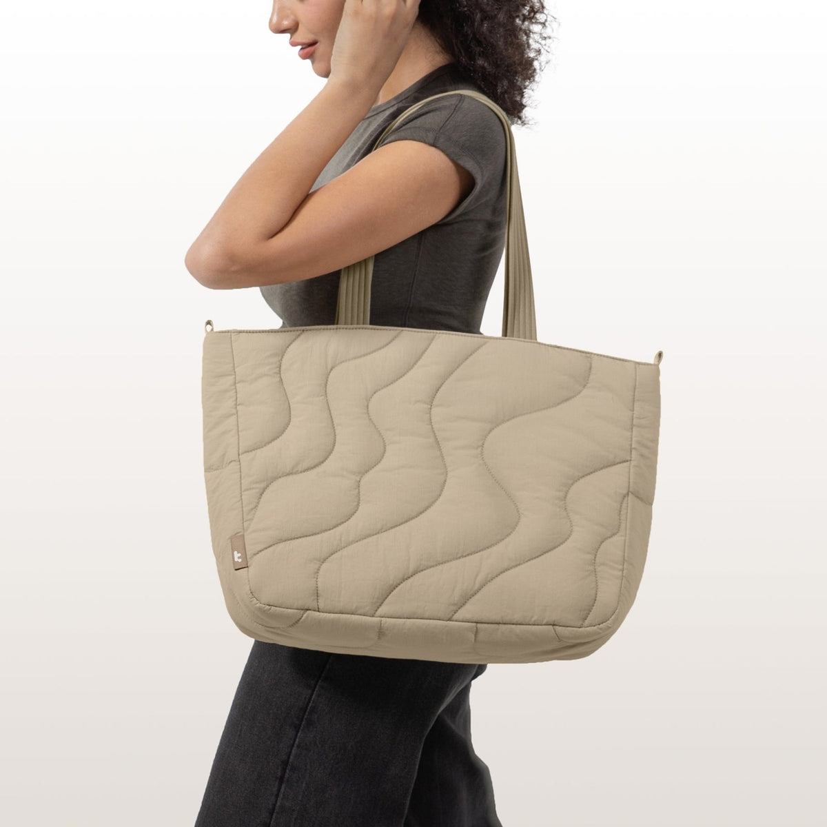 Tomtoc Bolso Tote Terra-T38 13.5L para Notebook 16" - imagen 3