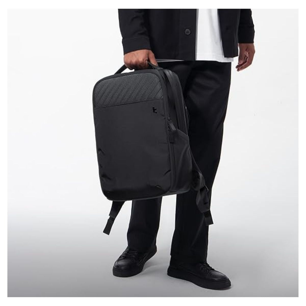 Tomtoc Mochila Workpack Voyage-T50 para Notebook 16" 20L