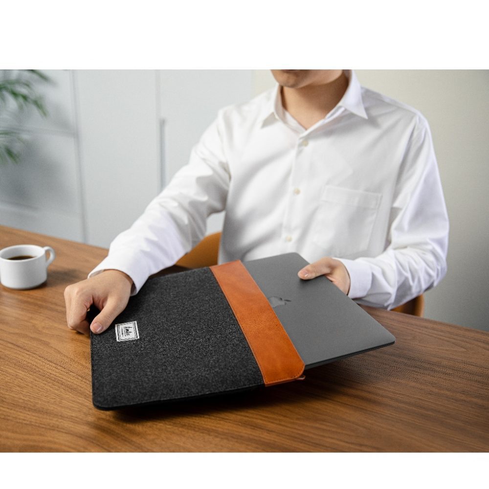 Tomtoc Funda Ultrafina Premium-H16 para MacBook Pro 16''