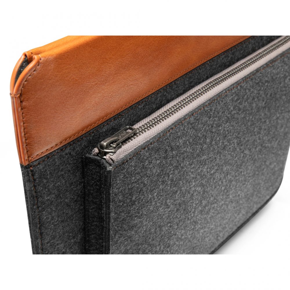 Tomtoc Funda Ultrafina Premium-H16 para MacBook Pro 16''